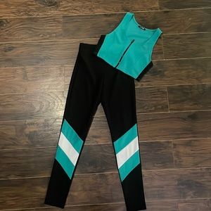 Fashion Nova 2 piece Set SIZE SMALL